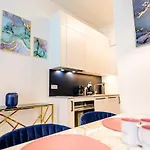 Aboutartapartments - Mlyn Maria Lägenhet