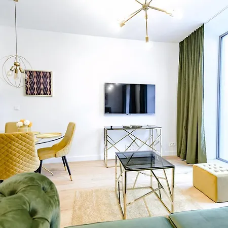 Aboutartapartments - Mlyn Maria דירה *